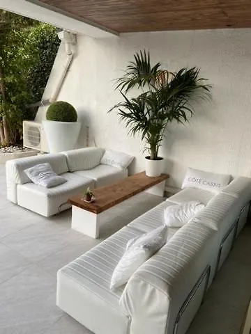 Lägenhet La Maison De Doms Avec Jacuzzi Et Vue Mer Cassis