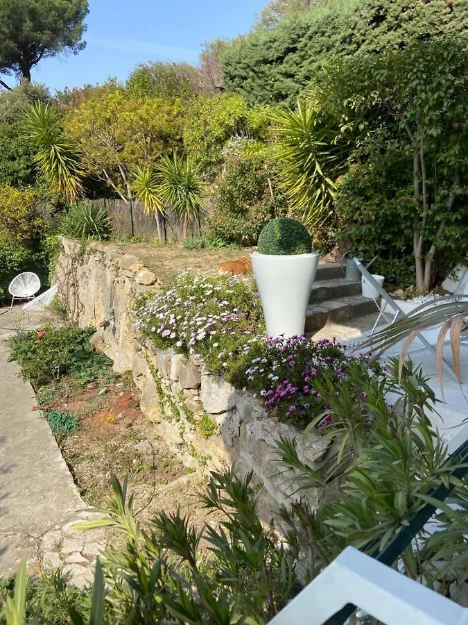 La Maison De Doms Avec Jacuzzi Et Vue Mer Cassis Apartment